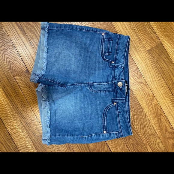 Women’s denim shorts - Picture 1 of 2